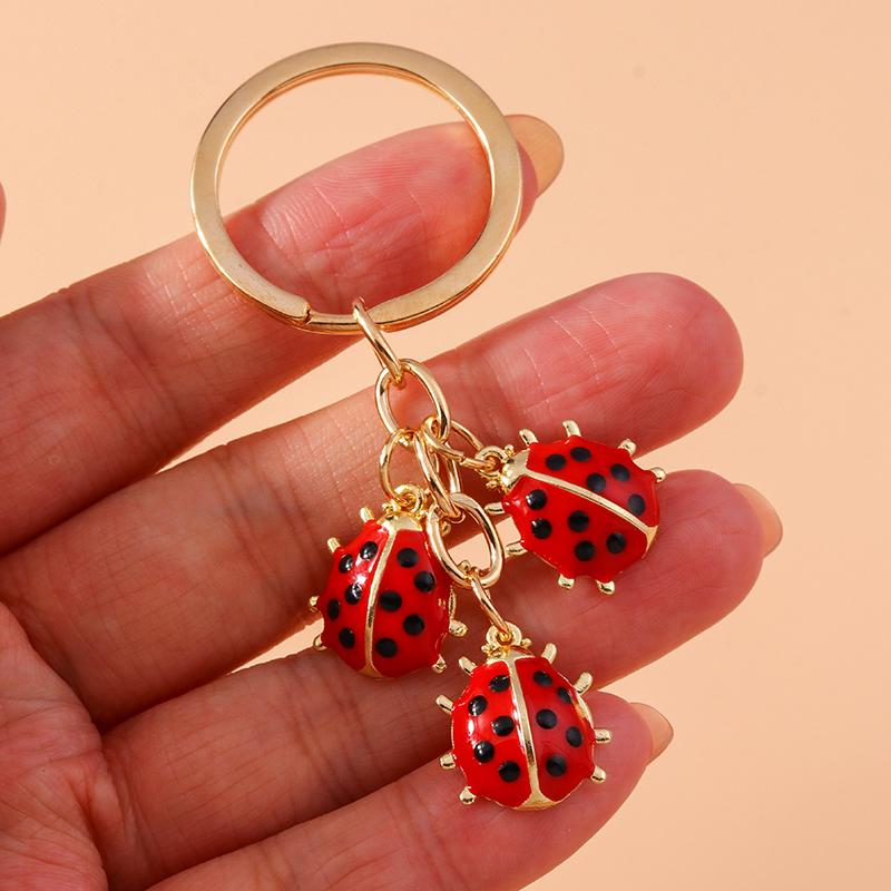 Cute Enamel Ladybug Keychain Animal Keyring Pendants for Car Key Holder Women Girls Handbag Accessories DIY Jewelry Gift