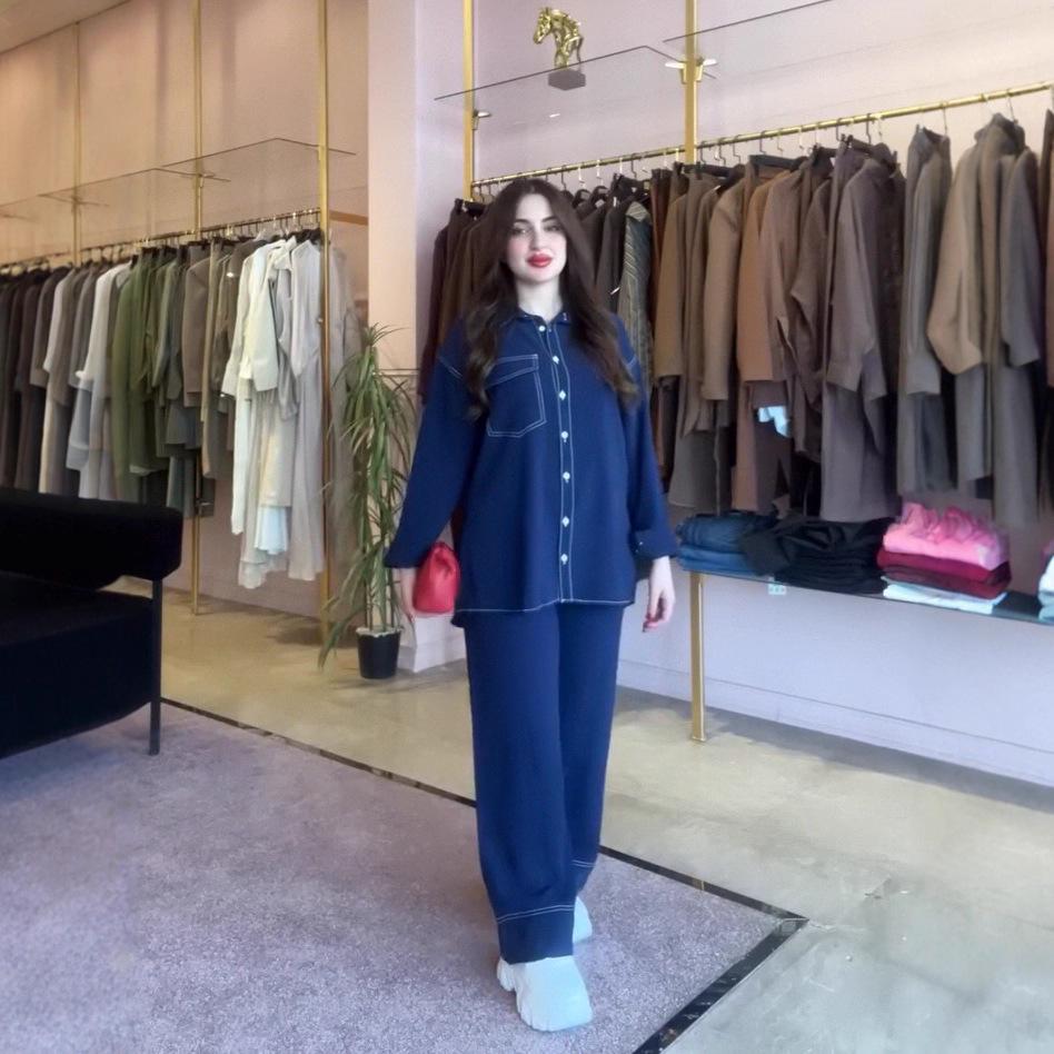 2025 Осень Женский Европейский и Американский Костюм-Двойка: Свободный драпированный джинсовый топ и повседневные длинные брюки