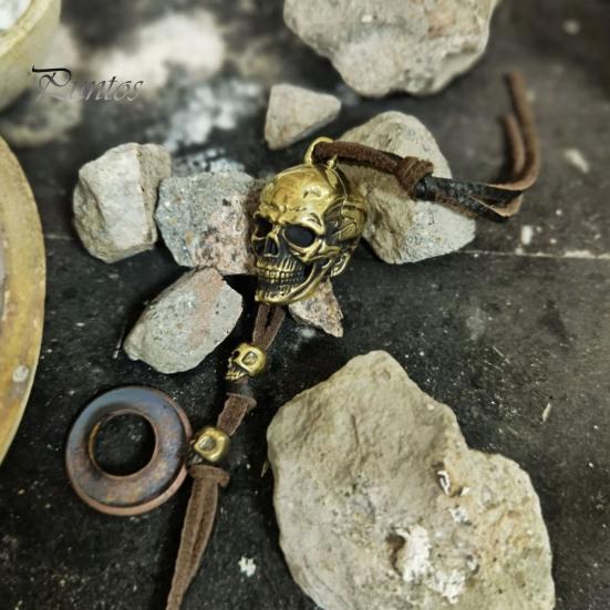 Брелок для ключей, устойчивый к ржавчине, гальваника в стиле ретро, не выцветающий, деликатный, для мотоцикла, подвеска в виде черепа, автомобильный аксессуар