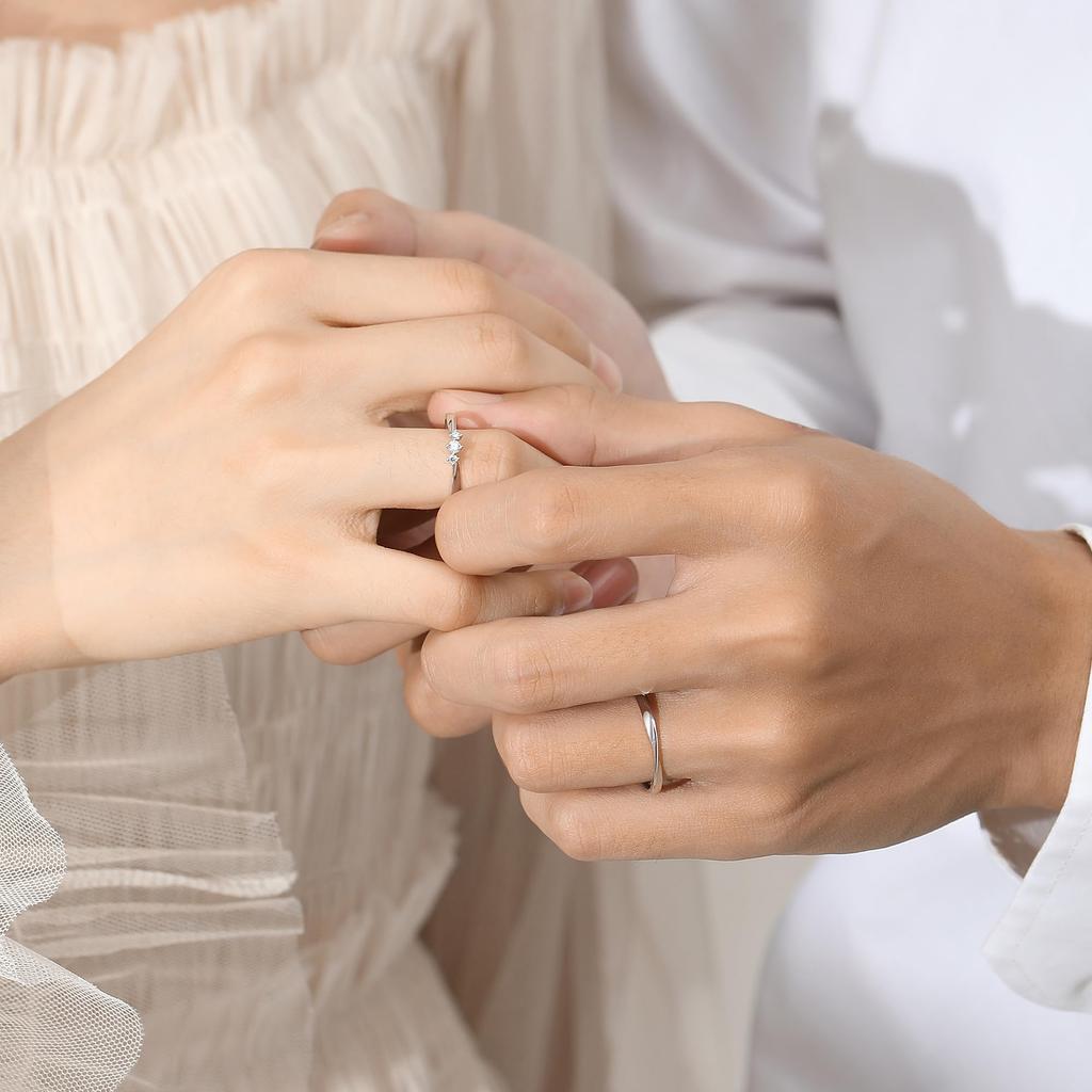 FANCIME Diamond Ring for Platinum Engagement Wedding Moebius Eternal Perfect for and Gift Wrapping Women, Ring, Pt950, Ring, Band, Pattern, Sparkle,