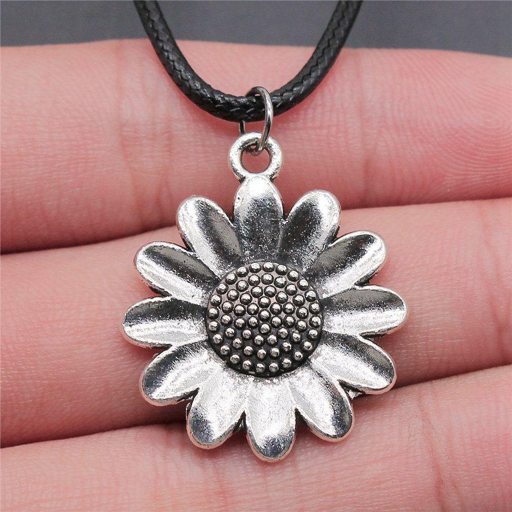 Креативное кожаное ожерелье-цепочка с металлическим кулоном в виде листа и цветка для женщин - Идеально для Дня святого Валентина