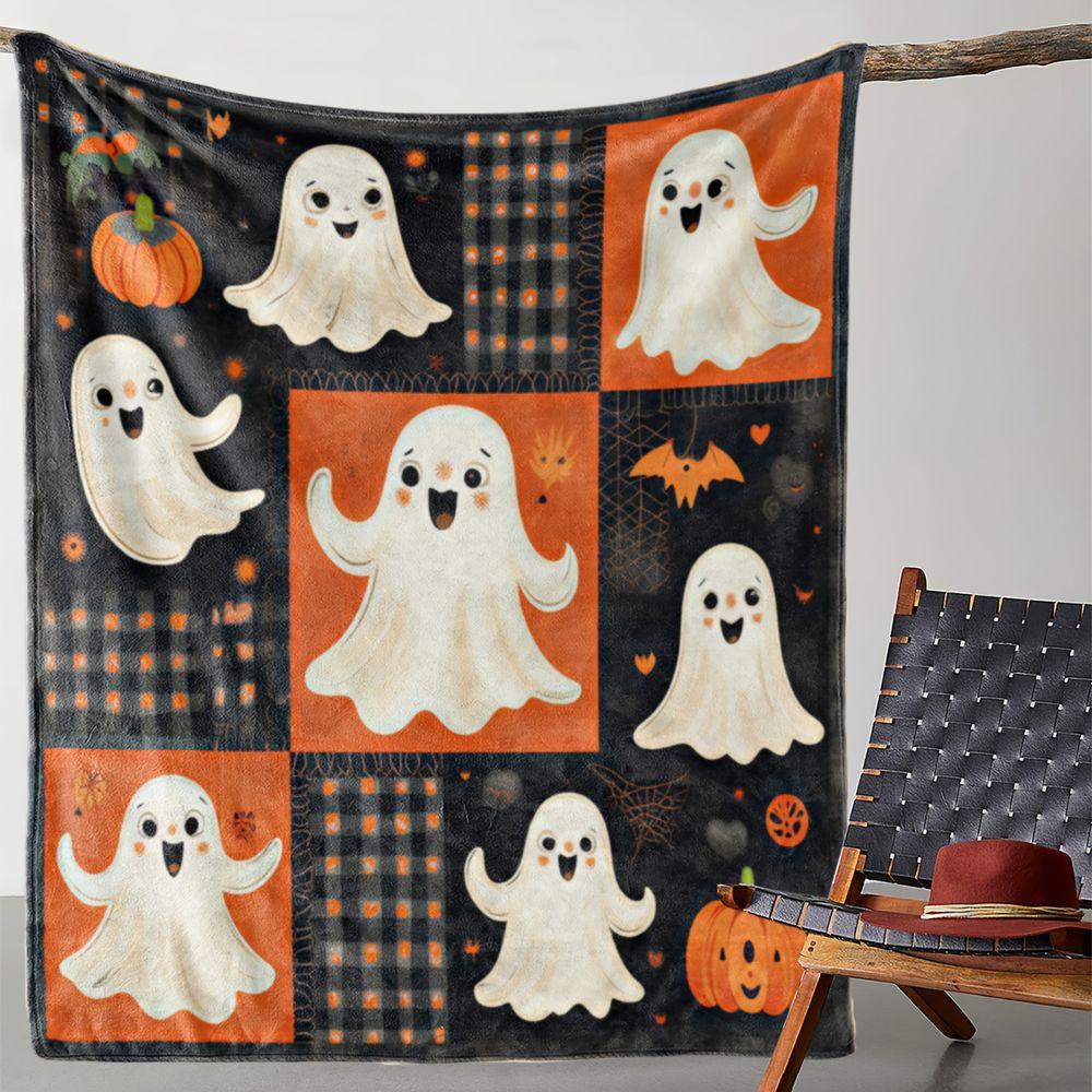 Cute Ghost Pumpkin Pattern Flannel Throw Blanket Soft Warm Fleece Bed Cover, Decorative Autumn Themed Plush Bedding for Couch Sofa Home Decor
