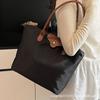 Casual Hand-held Large-capacity Bag Women's 2025 Spring/summer New Simple Lightweight Shoulder Bag for Commuting To Work