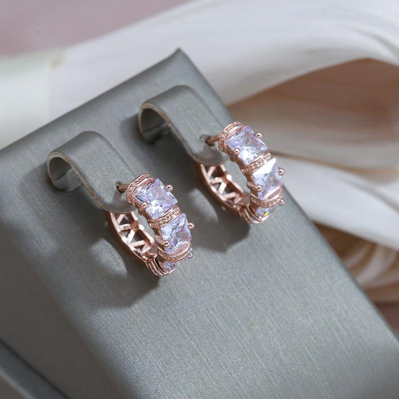 Женские серьги-кольца с блестящими квадратными цирконами Kinel