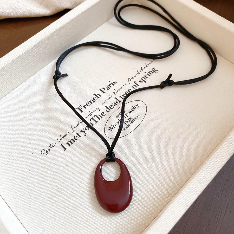 Минималистичное регулируемое акриловое геометрическое ожерелье - Универсальная модная цепочка для свитера