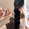 Серьги-клипсы из овальных древесных щепок "Серебряная Игла": Модные Ретро Стиль, Универсальные Высококачественные Нишевые Шипы