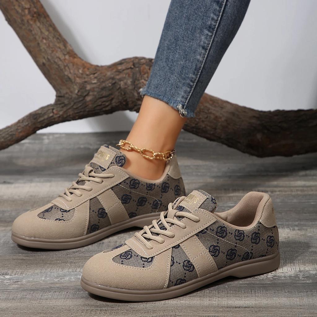 Classic Lace Up Spring and Autumn Women's Casual Sports Shoes Low-top Breathable and Wear-Resistant Sports Shoes 35-43