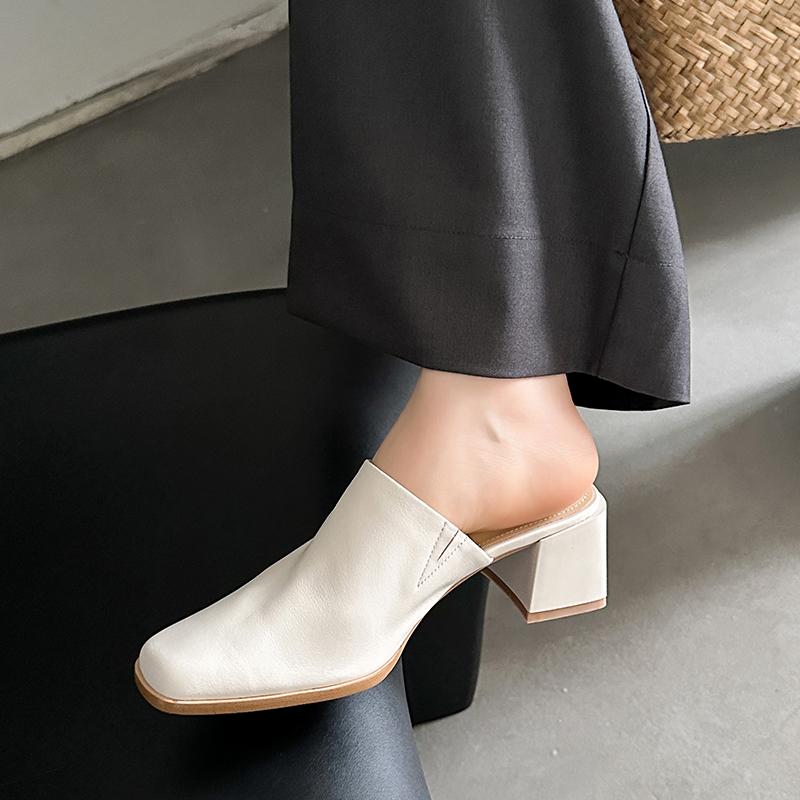 Мода 2025 Лето Женская обувь Квадратный носок Квадратный каблук Шлепанцы Модная обувь из коровьей кожи для женщин Повседневные мюли для женщин Сандалии