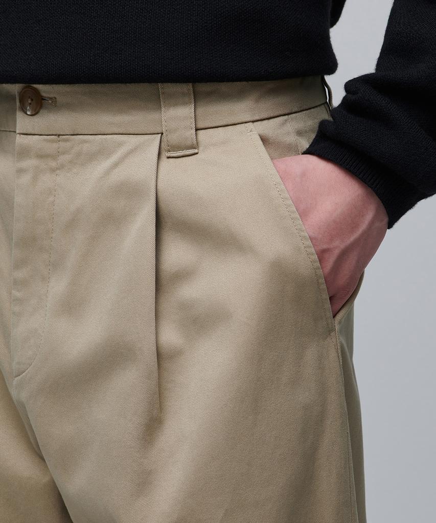 MUSINSA STANDARD Curved Wide Chino Pants [Beige]