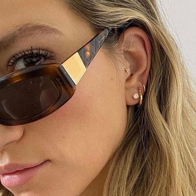 Солнцезащитные очки для женщин в небольшой оправе, защита от ультрафиолета и солнца, новые модные пляжные солнцезащитные очки.