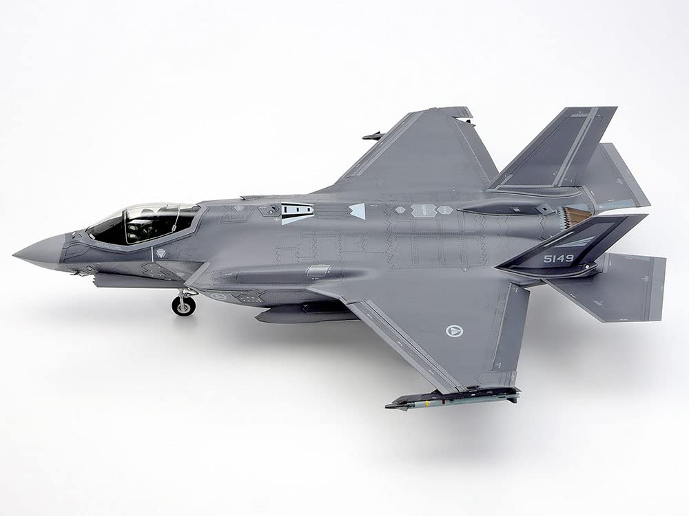 Tamiya Masterpiece Series Lockheed Martin Lightning II Plastic Model 61124 1/48 No.124 F-35A