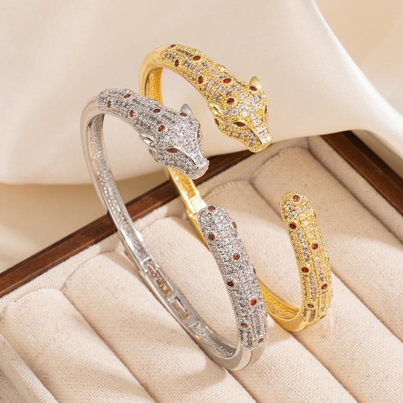 New Stone Leopard Bracelet High Design Open Bracelet European and American Bracelet