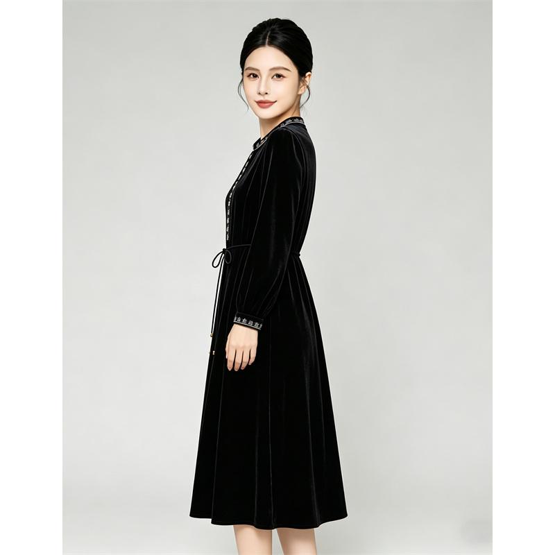 Round neck velvet waist cinched dress