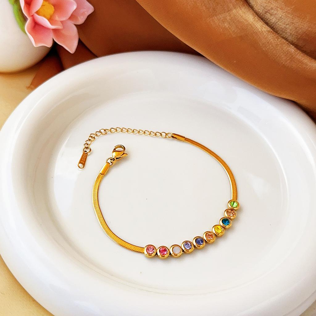 Colorful diamond-studded necklace for women, high-end titanium steel, non-fading, European and American style, unique and fashionable flat snake bone