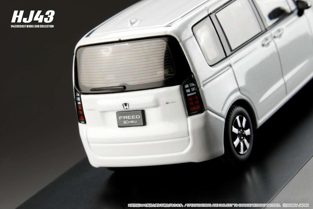 HJ43 Honda Freed Platinum White Pearl Finished Product 1/43