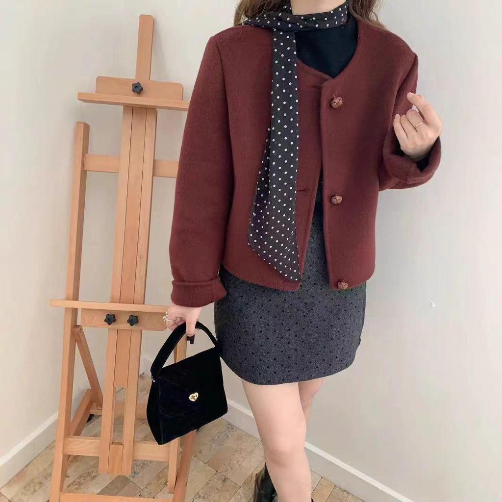 Женское короткое двухстороннее кашемировое пальто в корейском стиле - осень/зима, высококачественная шерсть, круглый вырез, прямые плечи.