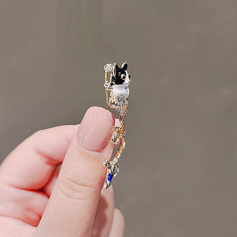 High-end Anti-glare Brooches Water GunsKitten Brooches Cute and High-end Women's Suit Pins and Accessories