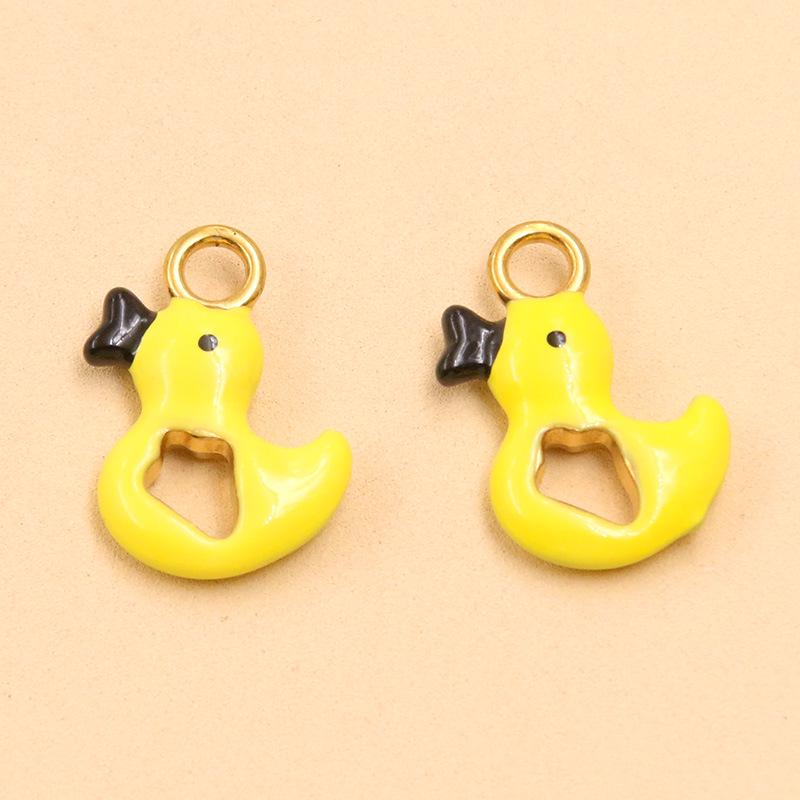 18K Gold Plated Animal Pendants: Giraffe, Duck, Elephant Jewelry for DIY Bracelets & Necklaces