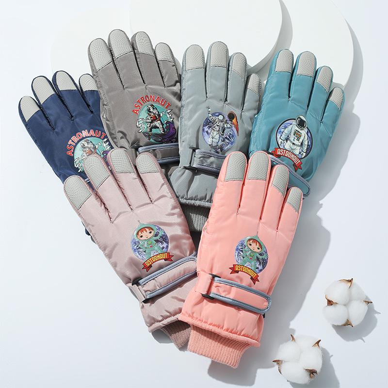 Детские лыжные перчатки для сохранения тепла