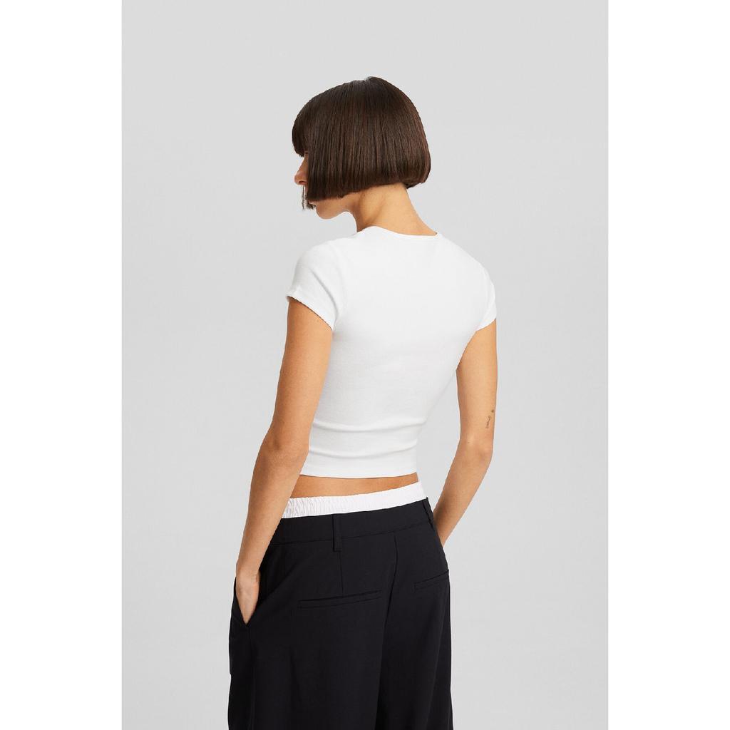 Футболка с коротким рукавом и круглым вырезом