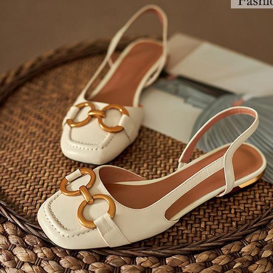 Корейская версия ретро-сандалий женские металлические пряжки в виде лошади сумка голова низкий каблук мелкий вырез задник открытый одинарная обувь с квадратным носком одинарная обувь