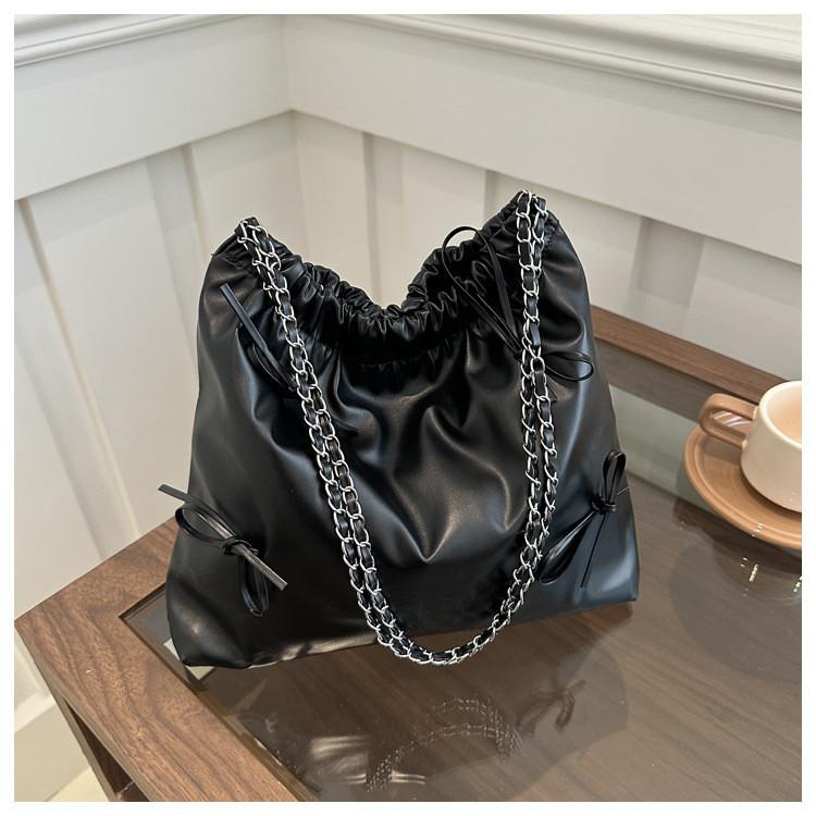 2024 New Spring Stylish Shoulder Crossbody Bag For Women Chic Street Style Pu Bucket Bag In Black/brown/silver/white