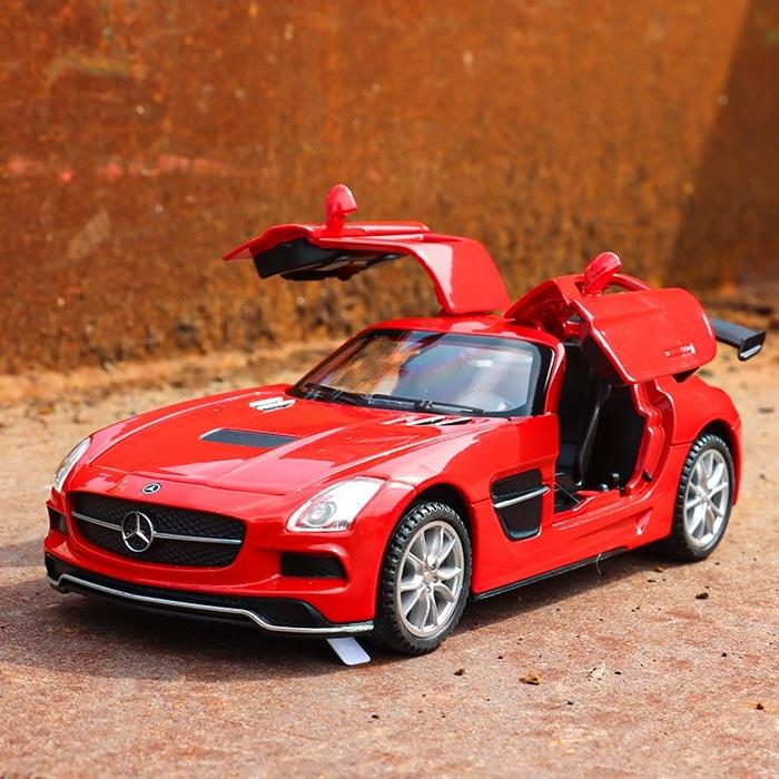 Mercedes Benz SLS AMG Supercar Simulation Diecast & Toy Vehicles Sounds & Light Pull Back Car 1:32 Alloy Collection Model