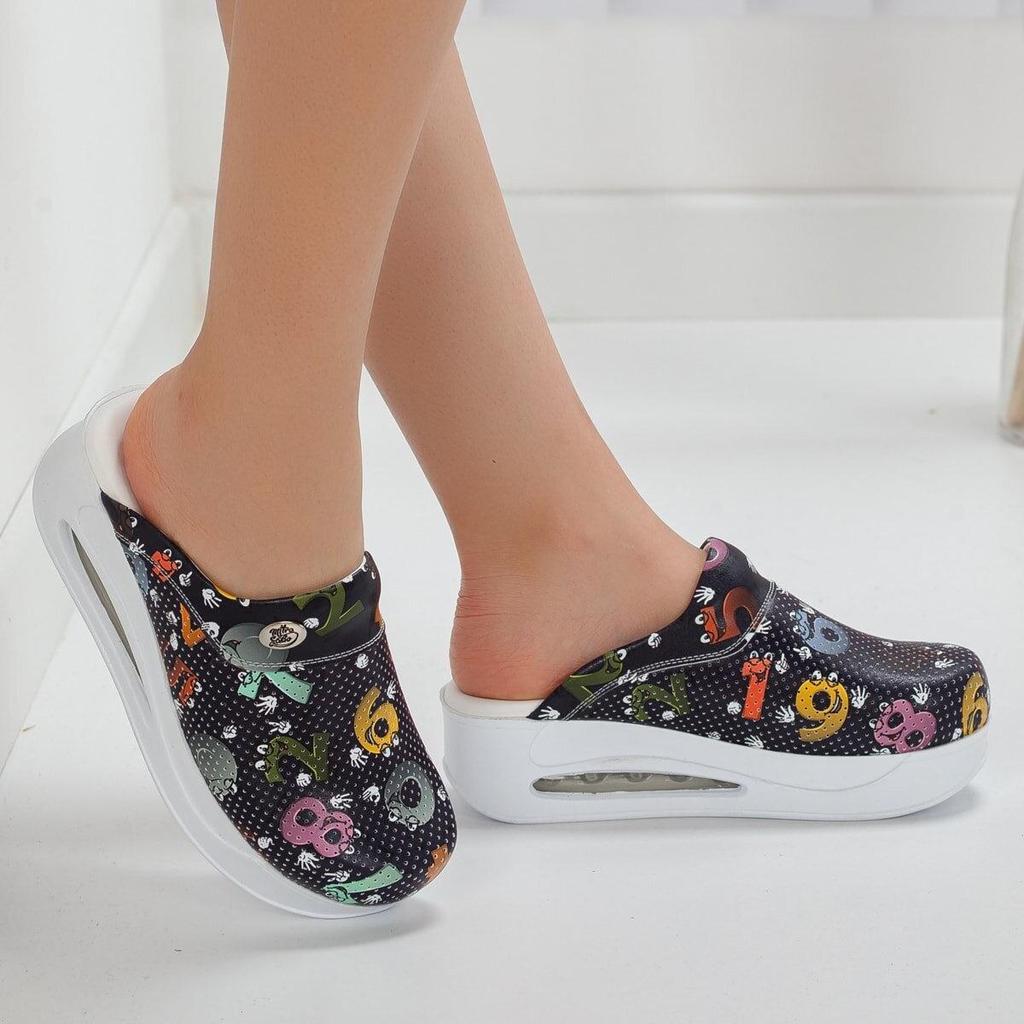 Women Medical Clogs Sabo Hospital Shoes Non-Slip Slipper Nurse Doctor Midwife Surgical Sandals