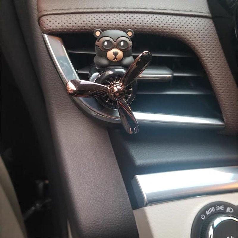 Car Fragrance Auto Air Freshener Cool Bulldog Pilot Rotating Propeller Air Outlet Perfume Flavoring Accessories