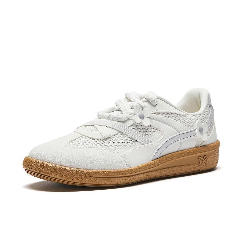 Anta Women Little White Flower Lightweight Low-top Skate Shoes 122628036-4