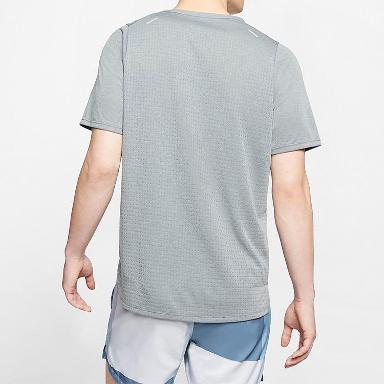 Nike Дышащая футболка с короткими рукавами для бега Rise 365, мужские топы, дымчато-серый CJ5421-097