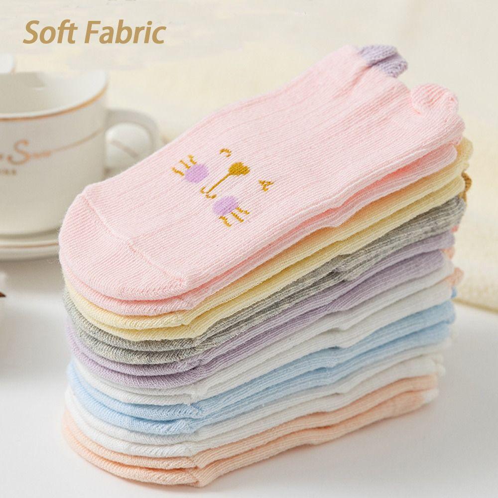 4 пары новых мультяшных детских носков, тонкие дышащие хлопковые носки, противоскользящие короткие носки, аксессуары для детской одежды