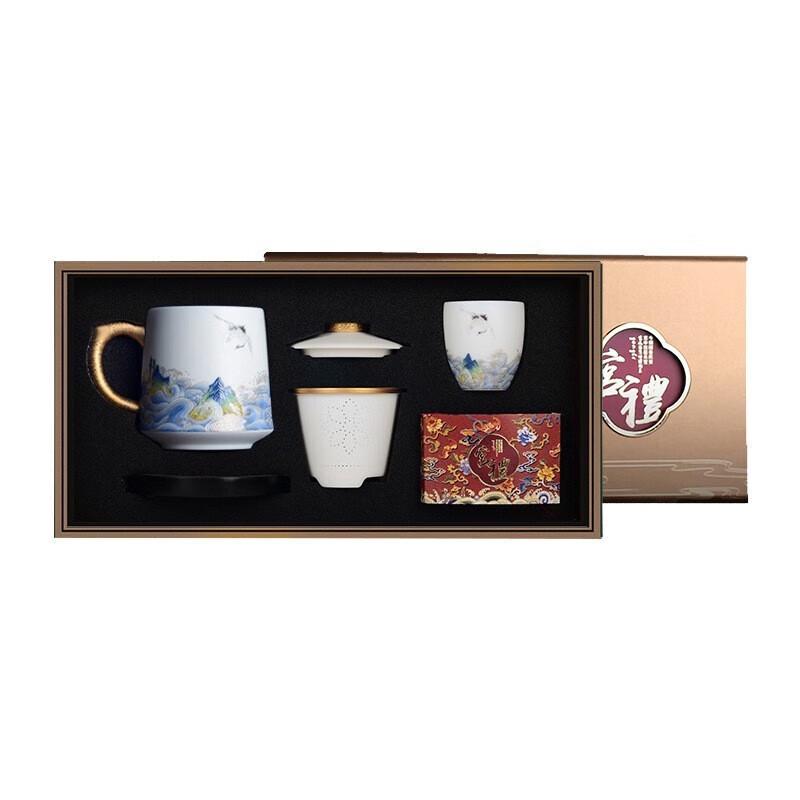 Dehua Hand-Painted Ceramic Tea Infuser Cup