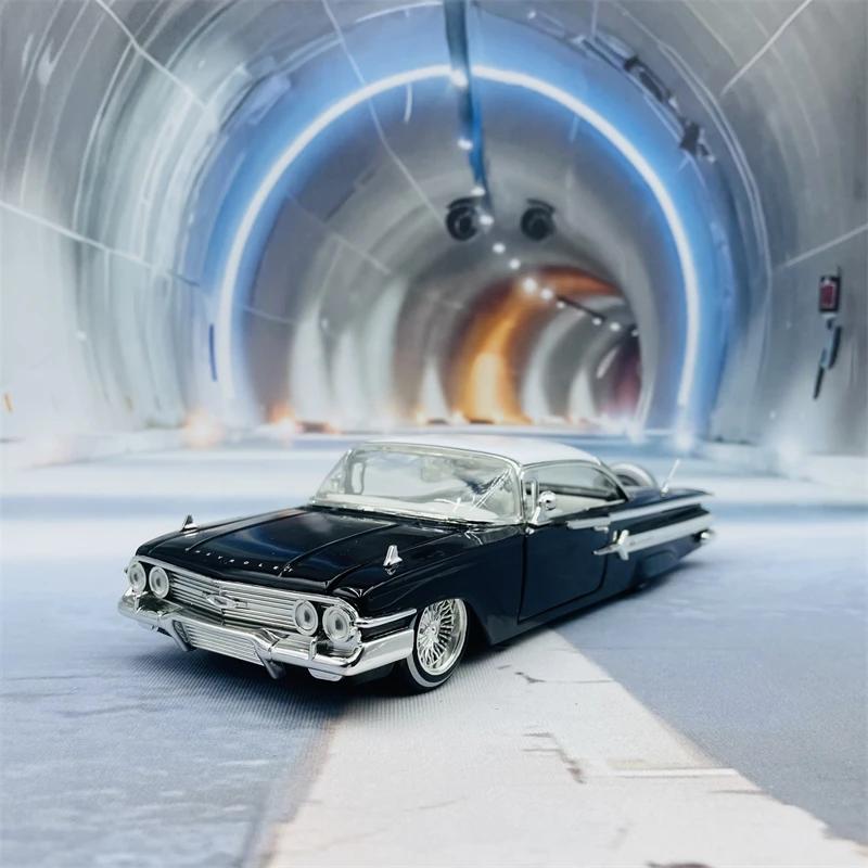 Jiada 1:24 1961 Chevrolet Impala Classic car simulation Alloy collection car model for children's birthday gifts31