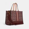 Coach Сумка Dempsey Carryall из фирменного жаккарда с полосками и нашивками Coach, серебристая, черная, дымчатая, черная, многоцветная