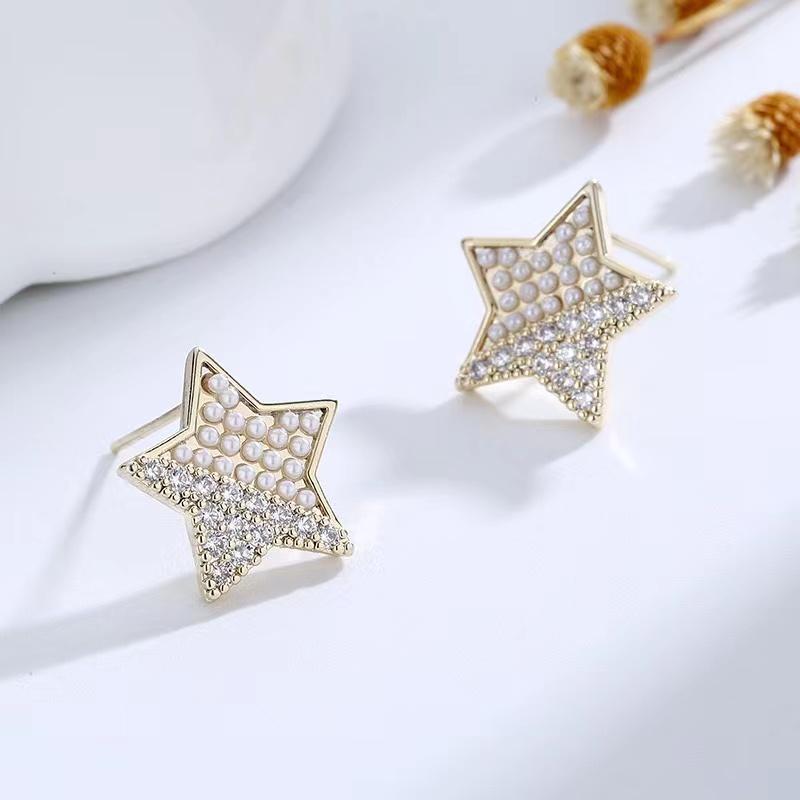 Brilliant Crystal Star Earrings Women Full Paved White Cubic Zirconia Simple Stylish Earring Versatile Fashion