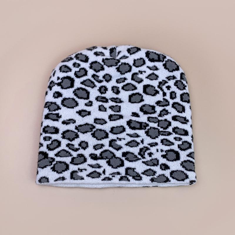 Plain grey color acrylic wool knitted men & women outdoor wear beanie caps in stock ready to ship price beanie caps