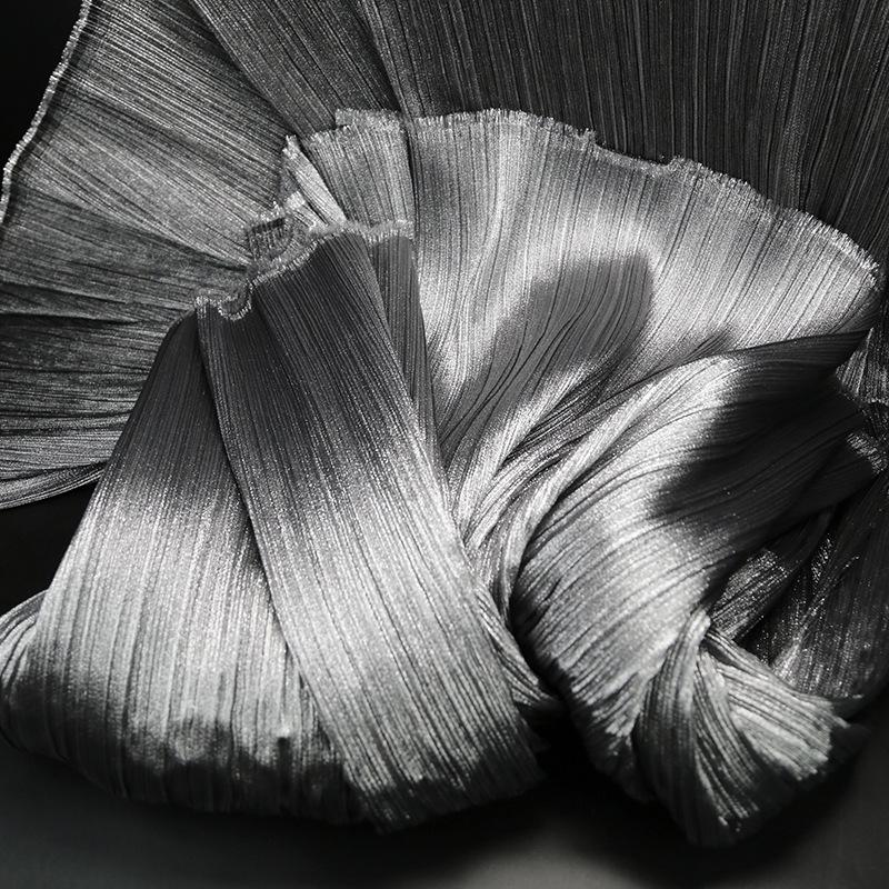 Metallic Pearl Pleated Yarn Fabric for Sculptable Wedding and Stage Floral Design
