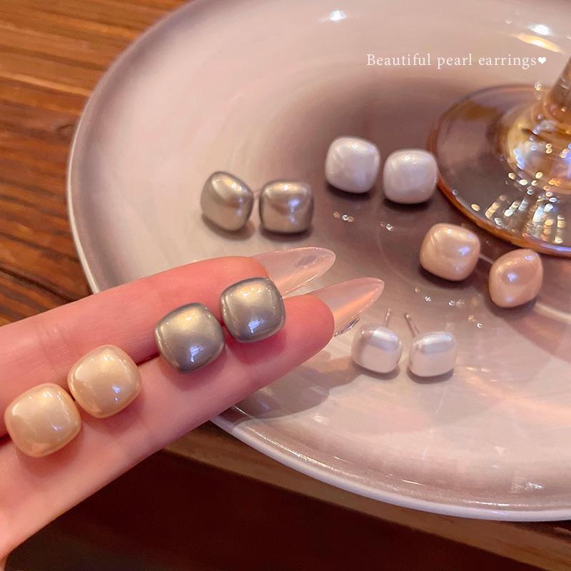 Серьги с квадратным жемчугом 2024: Модные и элегантные простые серьги высокого класса для влиятельных лиц