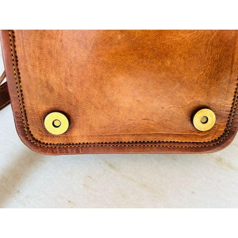 Handcrafted Premium Leather Flap Crossbody Unisex Small Messenger Bag.