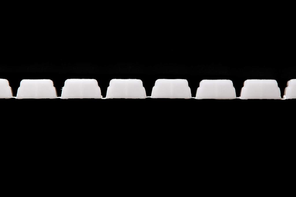 Topre Corporation Antibacterial and Antifungal Bathtub 70 x 149 White Shutter-Style Lid, cm, M15,