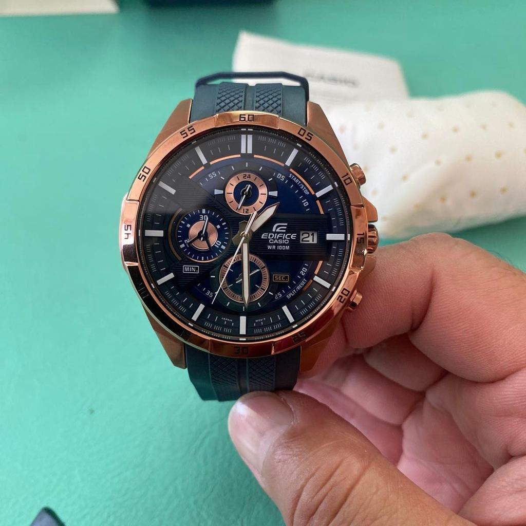 Б/у часы CASIO EDIFICE EFR-556P 5451 Неиспользованный товар, с коробкой и инструкцией