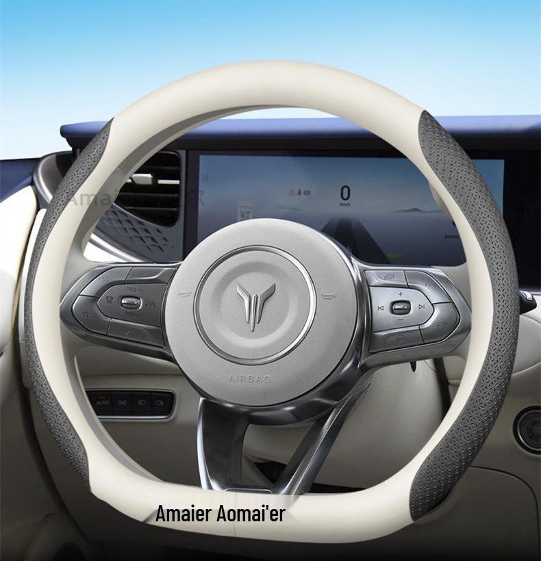 Universal Lantu Genuine Leather Steering Wheel Cover - Anti-Slip, Suitable for All Seasons