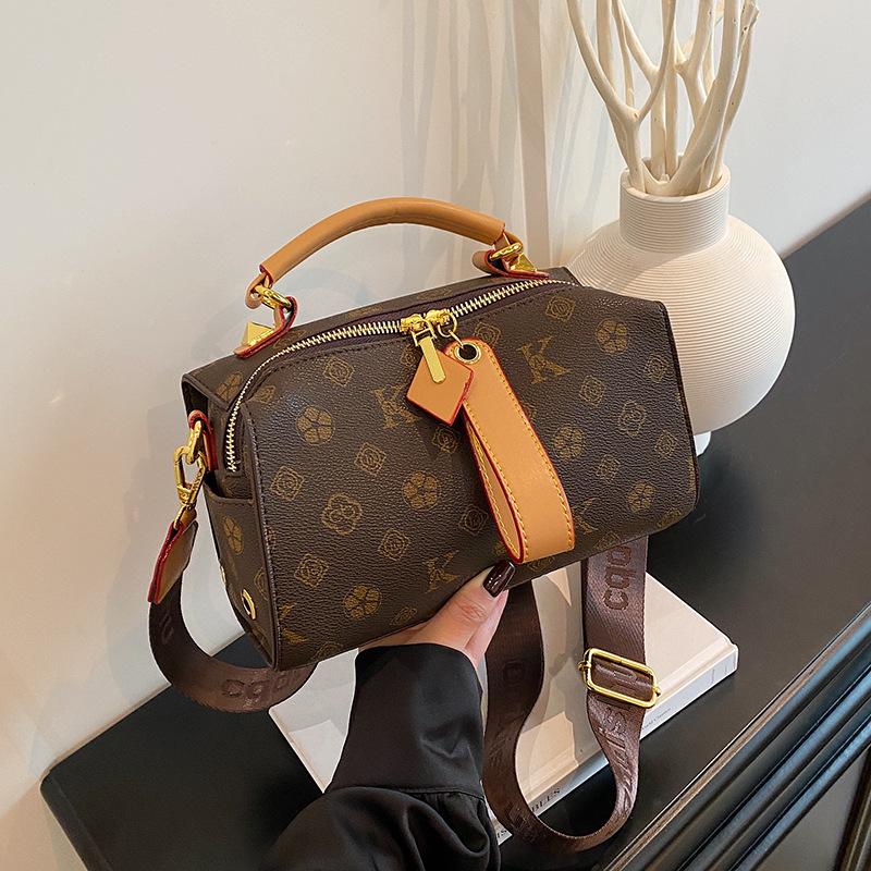 Премиальная сумка женская новая ретро мода сумка-бостон сумка-подушка универсальная на плечо сумка-мессенджер