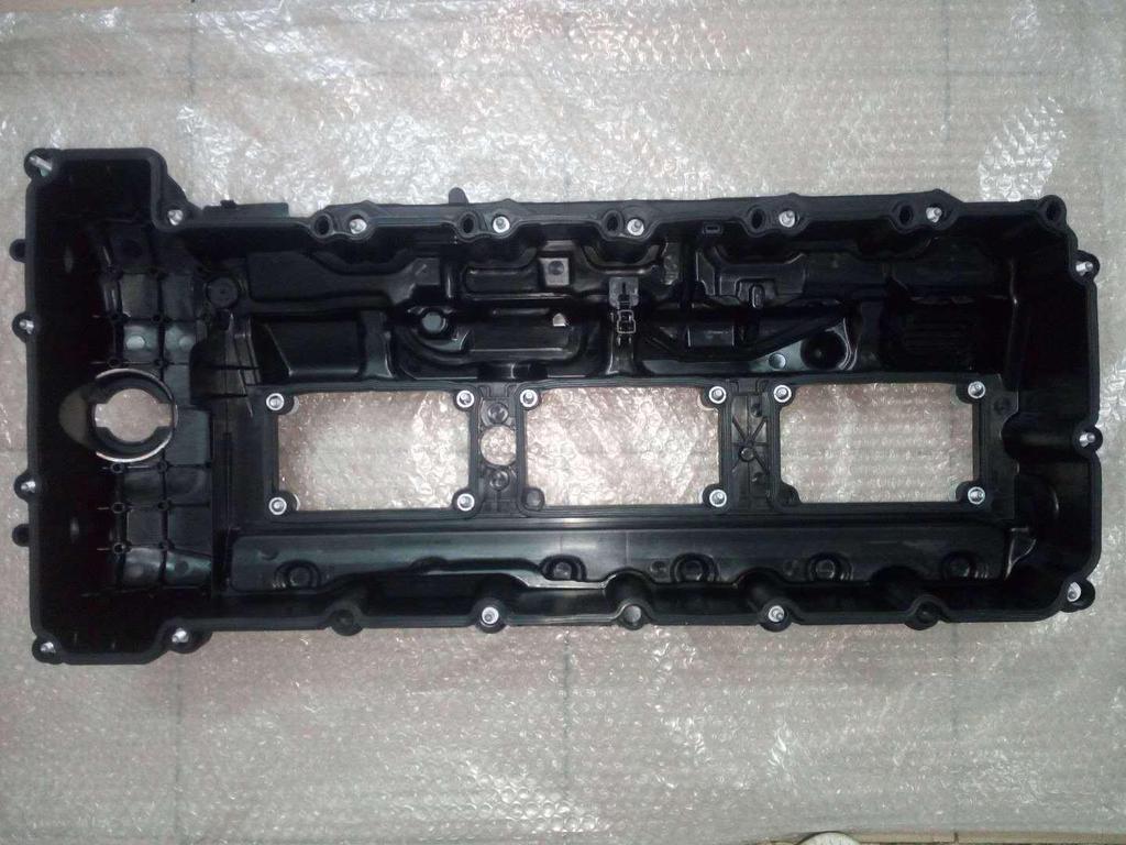 BMW 3 Series Engine Cylinder Valve Cover (Part 11127570292)