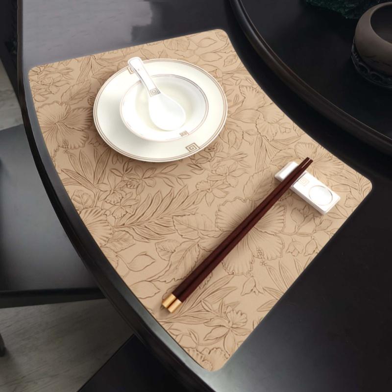 1/4/6PCS Khaki Fan-Shaped Table Placemats Thick Faux Leather Heat Resistant Western Table Dining Mat Christmas Gift Table Pads