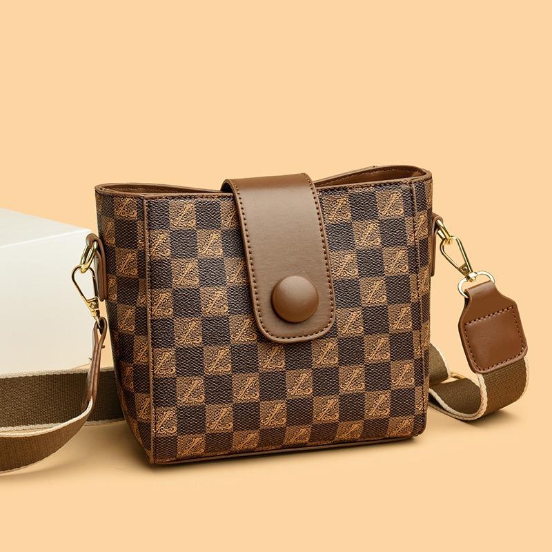 Women's Bag New Multi-compartment Square Bag Women's Shoulder Messenger Bag Soft Surface Versatile Small Bag Bucket Bag