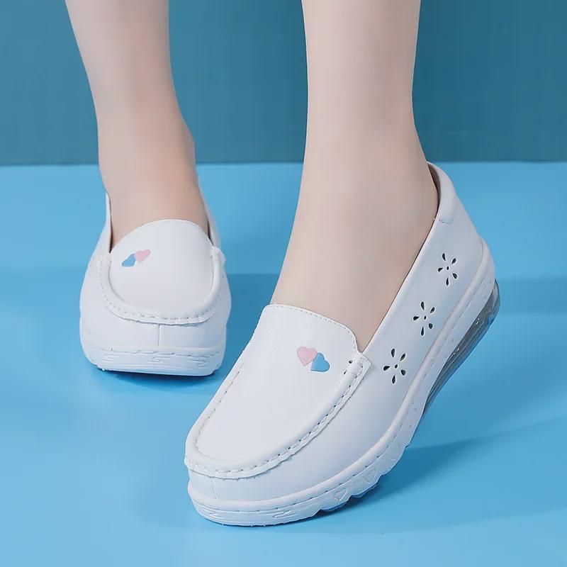 Женские летние туфли для медсестер на воздушной подушке: Воздухопроницаемая, мягкая подошва, нескользящая, не вызывающая усталости, средний каблук для медицинских работников