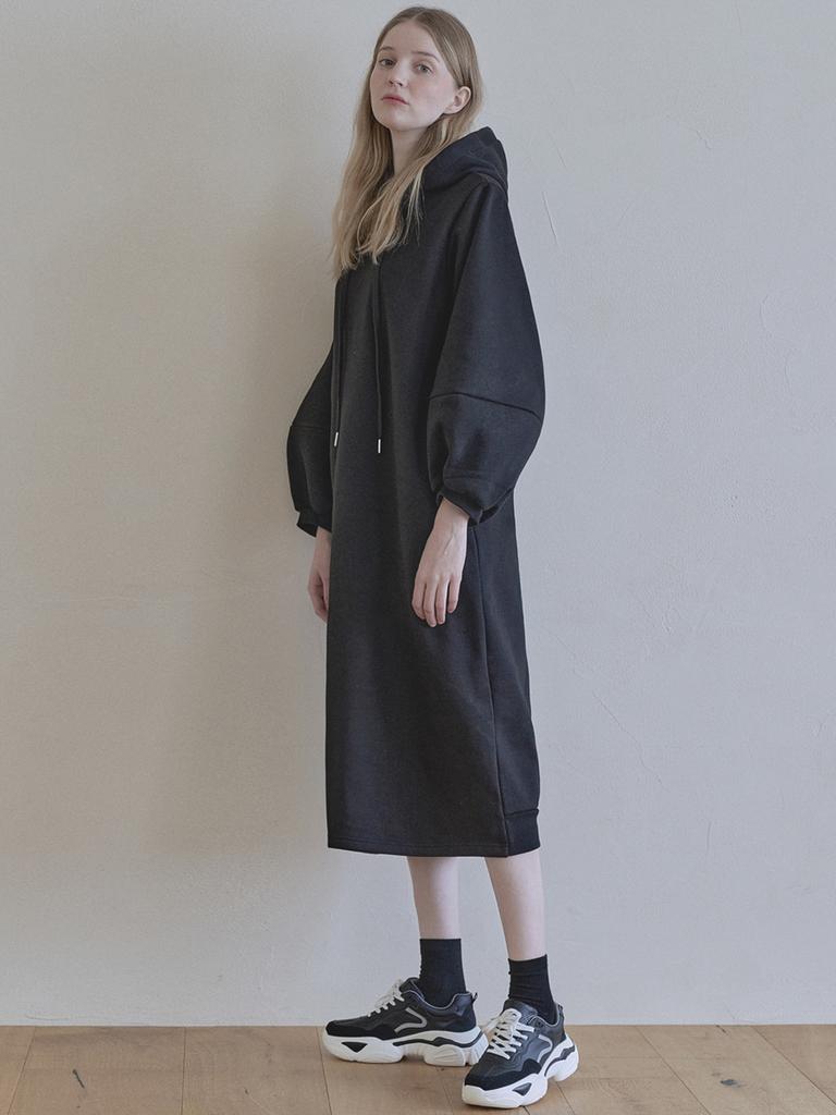 Avang Volume Sleeve Long Hooded Dress - Black (Fleece)