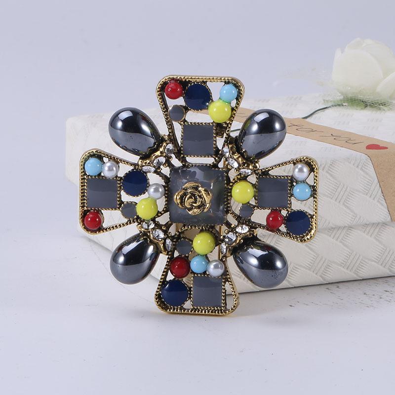 Vintage Baroque Pearl Brooch Exaggerated Cross Brooch Brooch Fashion Multifunctional Clothing Accessories